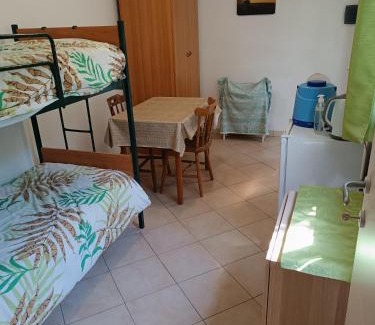 Bagheria Apartment | Camera indipendente con bagno immersa nel verde