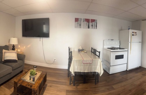 Shoal Harbour Apartment | Camia Inn- Newly Renovated Basement