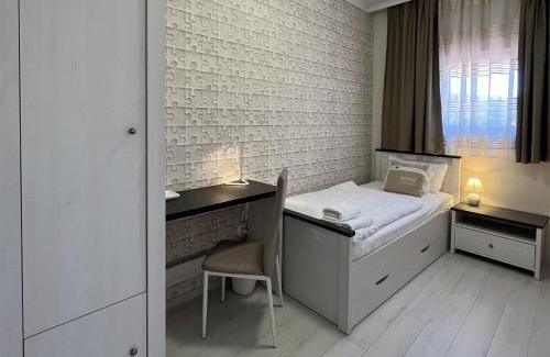 Orszagut Apartment | Camille Apartmanhouse