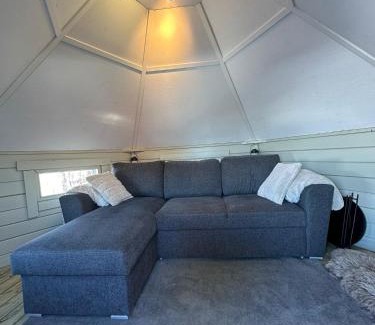 Jukkasjarvi Ski Chalet | Camp Caroli Hobbit Hut