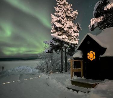 Jukkasjarvi Ski Chalet | Camp Caroli Hobbit Hut