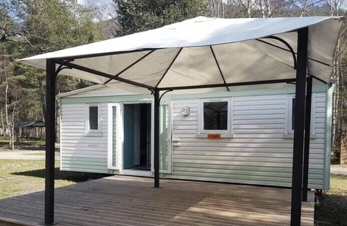 Saint-Martin-de-Queyrieres House | Camping Caravaneige L'Iscle de Prelles* - Mobil home Confort Titania 3 rooms 6 people