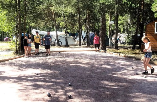 Saint-Martin-de-Queyrieres House | Camping Caravaneige L'Iscle de Prelles* - Refuge Esprit Cabane 6 people Without sanitary facilities