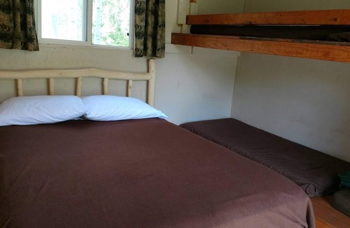 Monticello Cabin | Camp Jackson Group Resort