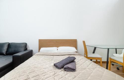 Collblanc y La Torrassa Apartment | CAMP NOU & FiRA BUSINESS LOFTS