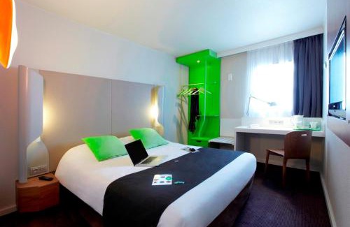 Chasseneuil-du-Poitou Hotel | Campanile Poitiers - Site du Futuroscope