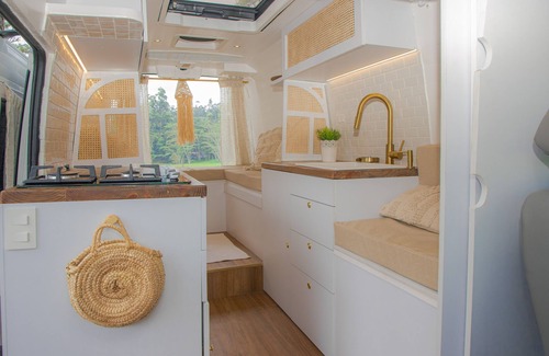 Chico House | Campervan Bogota Rolling Suite