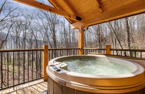 Gatlinburg - Pigeon Forge House | Campfires and Cornbread is a 2 bedroom cabin with loft and loaded amenities!
