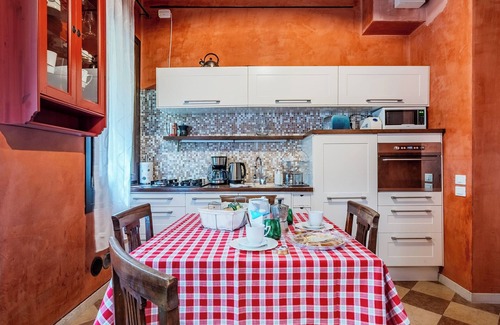 Dorsoduro Apartment | Campiello Tron Peaceful House