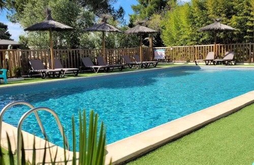 Pezenas House | Camping 3 étoiles - Parc aquatique - ccbbhcb