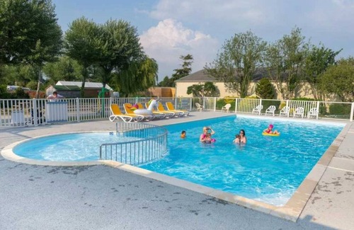 Guerande House | Camping 3 étoiles - Piscine - eecbab