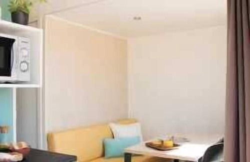 Roquebrune-sur-Argens House | Camping 3 étoiles - Piscine - eeebc0