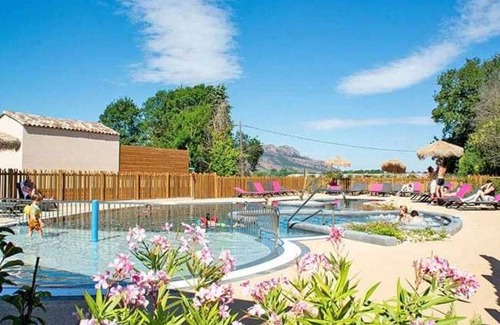 Roquebrune-sur-Argens House | Camping 3 étoiles - Piscine - eeebc0