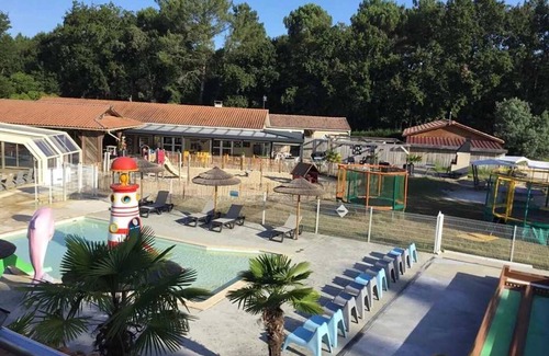 Saint-Laurent-de-Medoc House | Camping 4 étoiles - Parc aquatique - ccb0bdb