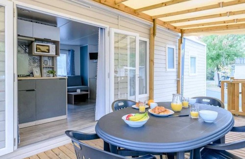Parentis-en-Born House | Camping 4 étoiles - Piscine - eebifh
