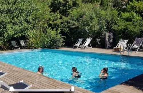 Saint-Jeannet House | Camping 4 étoiles - Piscine - eeeeaa