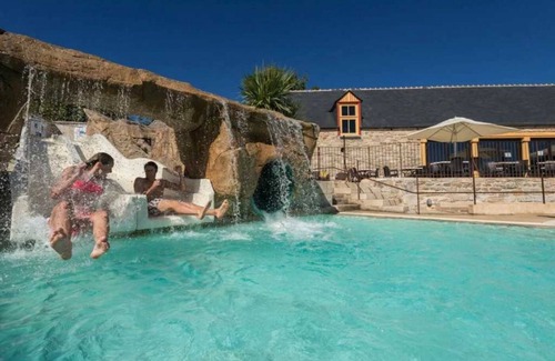 Quimper House | Camping 5 étoiles - Parc aquatique - eebidc