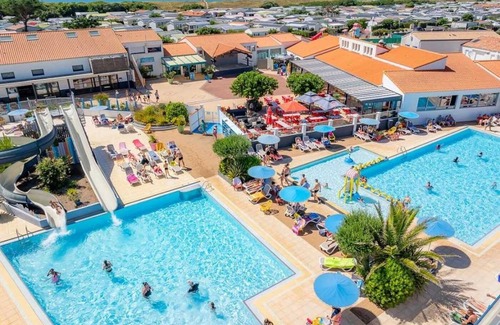 Bretignolles-sur-Mer House | Camping 5 étoiles - Parc aquatique - eeibhe