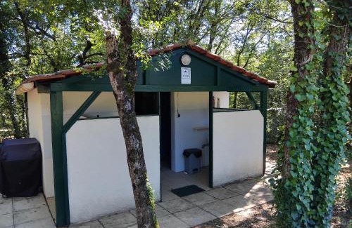 Saint-Aubin-de-Nabirat Other | Camping au calme