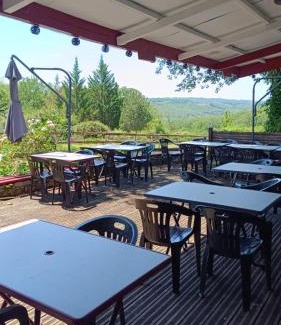 Saint-Aubin-de-Nabirat Other | Camping au calme