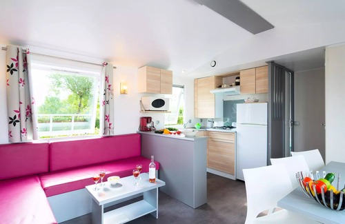 Le Crotoy House | Camping Flower Les Aubépines* - Standard Mobile Home 4 Rooms 6 People