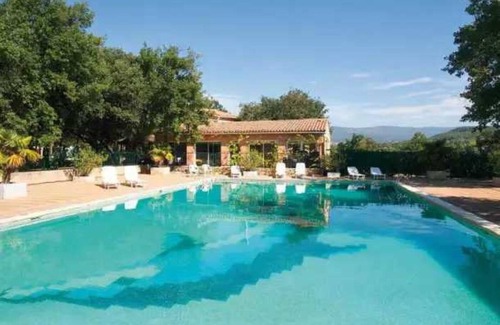Saint-Saturnin-les-Apt House | Camping 3 étoiles - Piscine - eebbcg