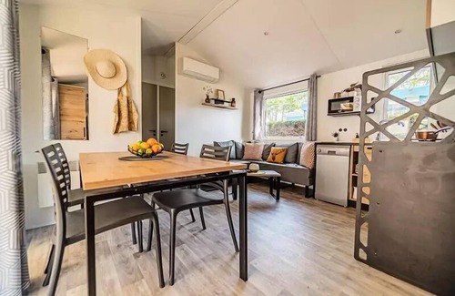 Brem Sur Mer House | Camping L'Océan* - Quattro 5 room mobile home 8 people Jacuzzi