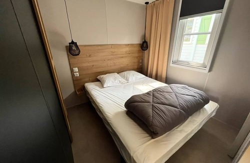 Canet-de-Salars House | Camping Le Caussanel* - Premium Loft 36m² - Air conditioning - TV 6 people