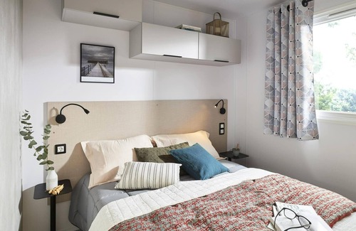 Le Bourg-d'Oisans House | Camping Le Colporteur * - Mobile home Family Luxury Premium 3 rooms 4 people Air-conditioned Jacuzzi