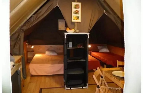 Marcillac-Saint-Quentin House | Camping Le Pont de Mazerat **** - La Cabane Toilée: Camping in half tent, half cabin accommodation! 5 people