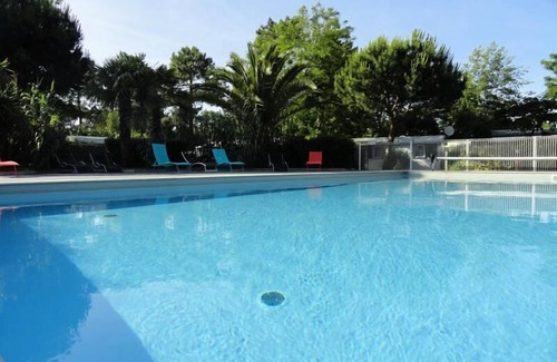 Rivedoux-Plage House | Camping Les Fougères* - 3 Room Mobile Home 4 People