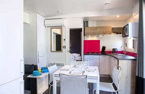 Vendres Ski Chalet | Camping Les Mûriers * - Luxury Chalet 3 Rooms 4 People Air Conditioned + TV