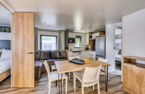 Saint-Paul-en-Born House | Camping maeva Escapades La Clairière * - Mobile Home Premium+ 4 Rooms 6 People Air Conditioned + TV