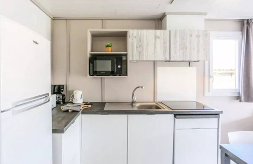 Olmeto Ski Chalet | Camping maeva Escapades Colomba * - Prestige Chalet Sea View 4 Rooms 6 People Air Conditioned + TV