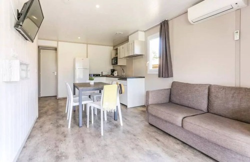 Olmeto Ski Chalet | Camping maeva Escapades Colomba * - Prestige Chalet Sea View 4 Rooms 6 People Air Conditioned + TV