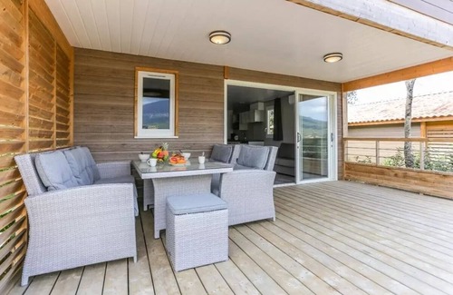 Olmeto Ski Chalet | Camping maeva Escapades Colomba * - Prestige Chalet Sea View 4 Rooms 6 People Air Conditioned + TV