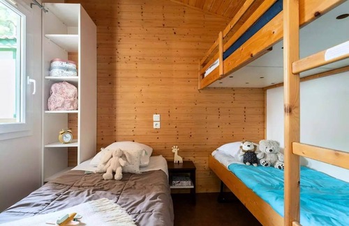 Les Mathes Ski Chalet | Camping Sandaya Estanquet * - 3 Room Chalet 4 People + TV *