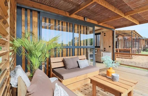 Mimizan Ski Chalet | Camping Ushuaïa Villages La Maïade * - New 2025! CHALET PREMIUM 5 pers. Air-conditioned 5 people