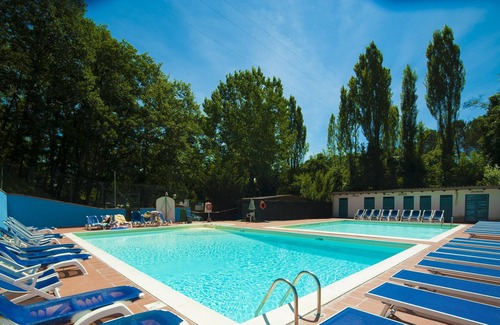 Bottai RV Rental | Camping Village Internazionale Firenze
