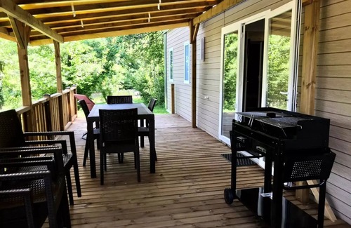 Saint-Theoffrey House | Campsite Flower Ser Sirant - Mobile Home Premium Lake View 4 Rooms 2 Bathrooms 6 People Air Conditioning