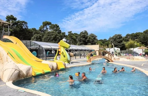 Bourgenay Ski Chalet | Campsite maeva Club Les Dinosaures * - Chalet PMR Cosy 3 Rooms 4 People + TV