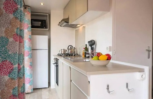 Les Mathes House | Campsite La Pinède* - Comfort XL mobile home 4 Rooms 6 People