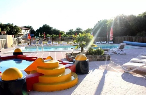Junas House | Campsite Les Chênes * - MOBILE HOME Comfort - 21m2/Genvier, Mûrier and Aleppo pine 4 people