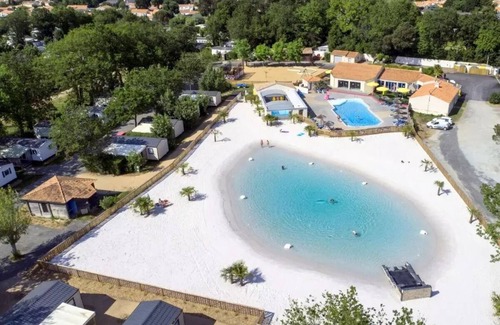 Bois-de-Cene House | Campsite maeva Escapades Le Bois Joli * - Mobile Home Cordélia 4 Rooms 6 People + TV