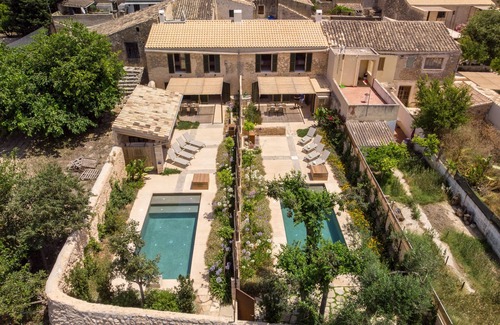 Consell House | CAN CUNSO 20. Charm and comfort. Renovated 19th century village house.