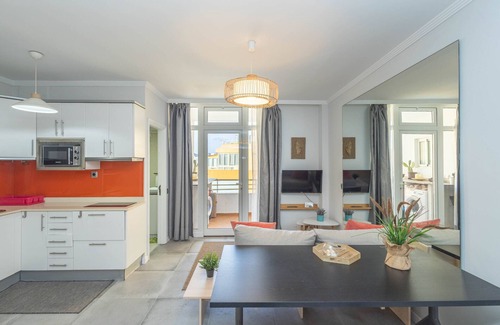 Las Palmas de Gran Canaria Apartment | Canteras Seaviews - Balcony & Pool