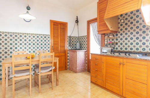 es Bacares Ski Chalet | Can Mir - Four Bedroom Chalet, Sleeps 8