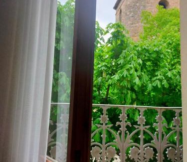 Sant Joan de Les Abadesses Apartment | CAN PLANAS Soleado, amplio con vistas y parking