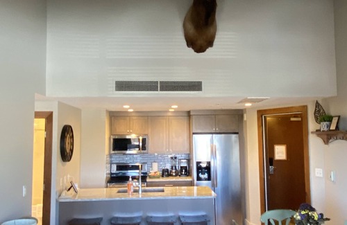 Park City Condo | Can't get any closer to lifts than Sundial Lodge! Winter 25/26 open for booking!