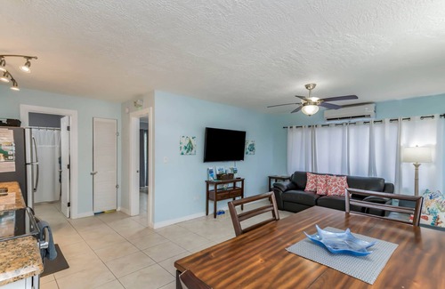 Little Venice House | Canal Front, Dockage, Trailer Parking, Updated!